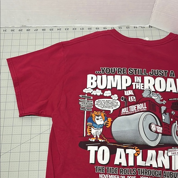 Gildan Red Graphic Short Sleeve Tee - Picture 8 of 10